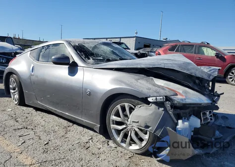 2014 Nissan 370Z Base z USA, uszkodzony, nr VIN JN1AZ4EH6EM630740